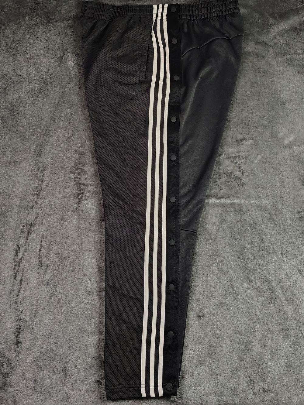 Adidas Women’s 2XL Black Tearaway Snap Track Pants 3 Stripe Y2K Basketball